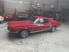 Ford Mustang 390 GT, BJ 1968 Rot