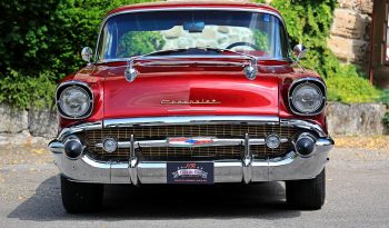 Chevrolet Bel Air 1957 rot voll