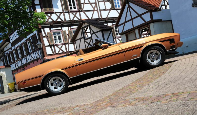 Ford Mustang Cabrio 1973 bronze voll