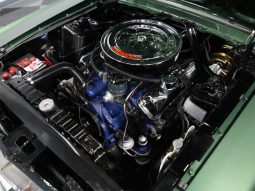 Ford Mustang GTA Fastback BJ 1967 gruen-weiss voll
