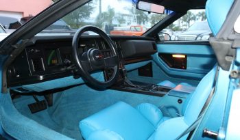 Chevrolet Corvette C4 1989 hellblau voll
