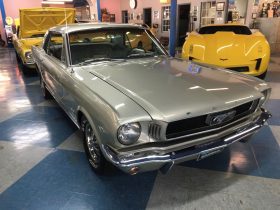 Ford Mustang Coupe BJ 1966 Silber