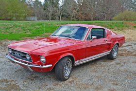 Ford Mustang Fastback GTA 390 BJ 1967 rot-schwarz