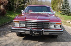 1977 Chrysler Le Baron rot
