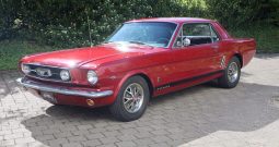 1966 Ford Mustang Rot Coupe Pony Austattung