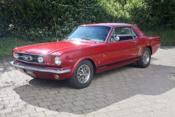 1966 Ford Mustang Rot Coupe Pony Austattung