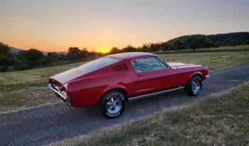 1967 Ford Mustang Fastback Rot/Schwarz voll