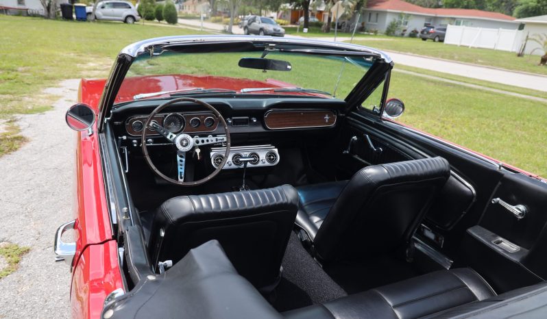 1965 Ford Mustang Cabrio Rot/Schwarz voll