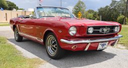 1965 Ford Mustang Cabrio Rot/Schwarz