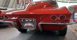 1965 Chevrolet Corvette C2 Rot