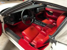 Chevrolet Corvette Cabrio C4 BJ 1989 Weiss/Rot voll