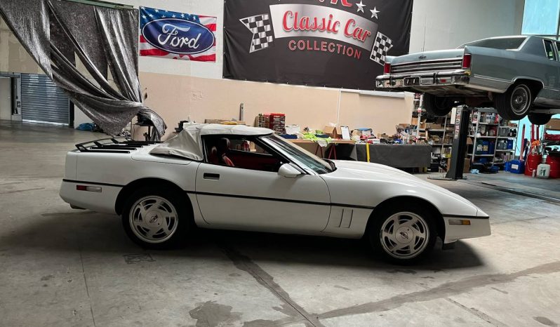 Chevrolet Corvette Cabrio C4 BJ 1989 Weiss/Rot voll
