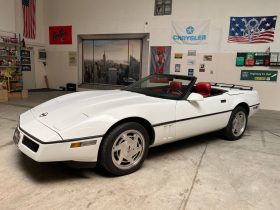 Chevrolet Corvette Cabrio C4 BJ 1989 Weiss/Rot