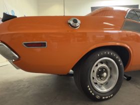 1970 Dodge Challenger T/A 340 SIX PAK Hardtop Orange/Schwarz