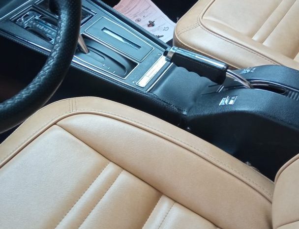 Chevrolet Corvette C3 BJ 1976 Schwarz/Beige voll
