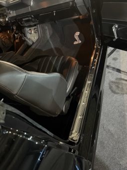 Eleanor Shelby GT500 BJ 1968 Schwarz/Schwarz voll