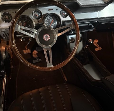 Eleanor Shelby GT500 BJ 1968 Schwarz/Schwarz voll