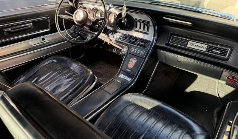 Ford Thunderbird BJ 1967 Dunkelgruen/Schwarz voll