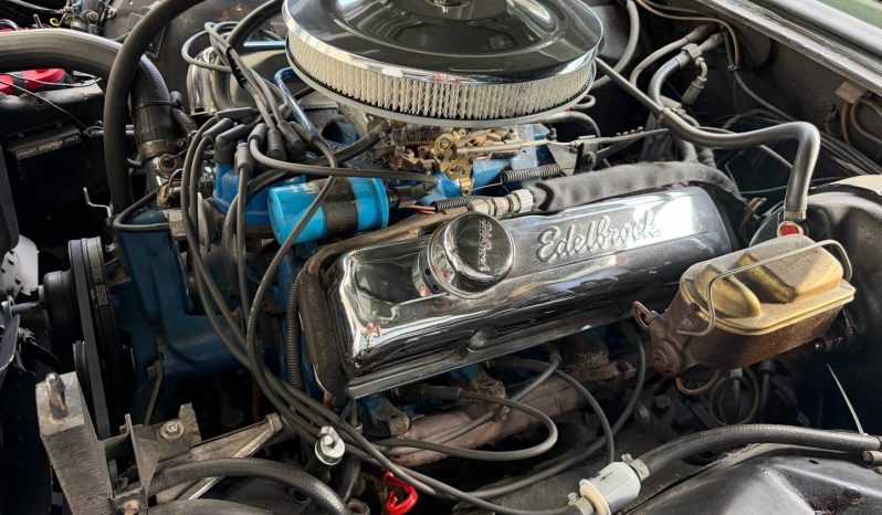 Ford Thunderbird BJ 1967 Dunkelgruen/Schwarz voll