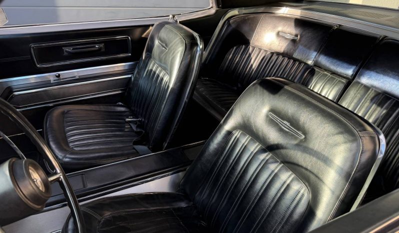 Ford Thunderbird BJ 1967 Dunkelgruen/Schwarz voll