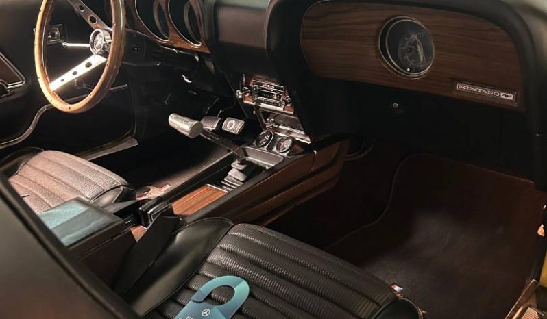Mach 1 Ford Mustang BJ 1968 Gelb/Schwarz voll