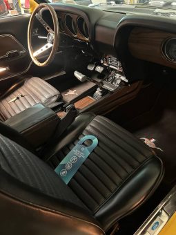 Mach 1 Ford Mustang BJ 1968 Gelb/Schwarz voll