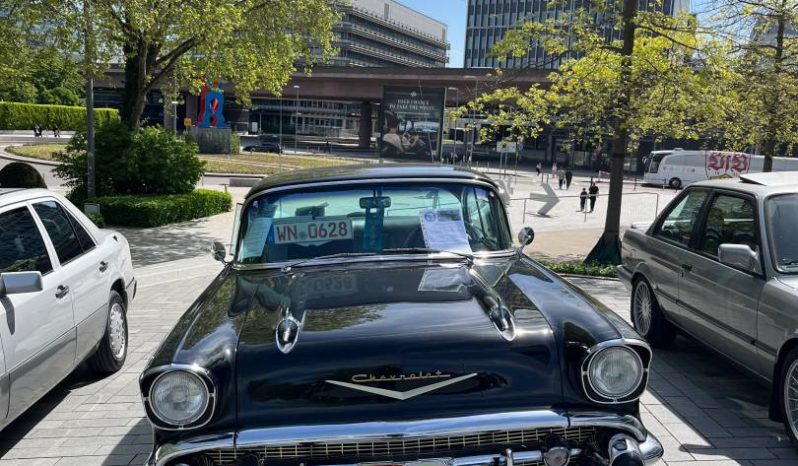 CHEVROLET BEL AIR 1957 voll