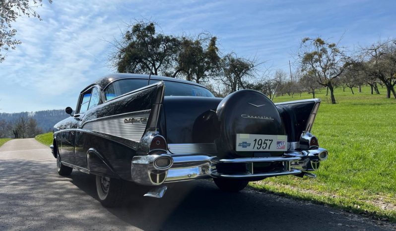 CHEVROLET BEL AIR 1957 voll