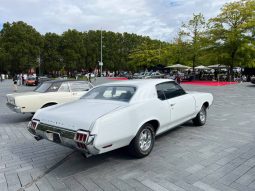 OLDSMOBILE CUTLASS 1972 voll