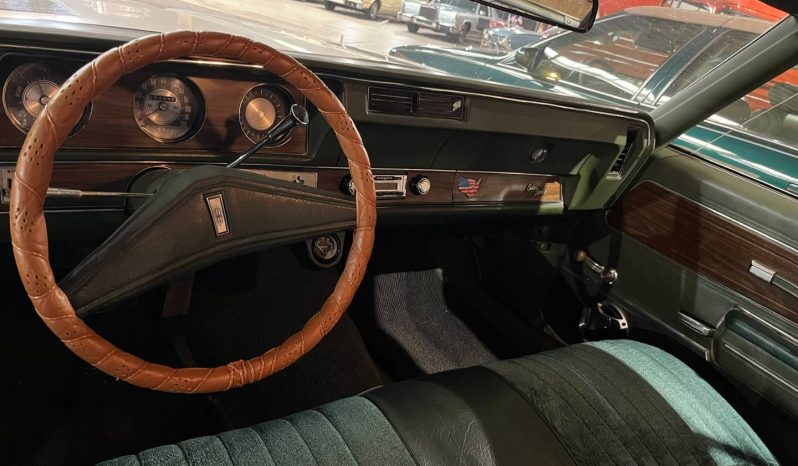 OLDSMOBILE CUTLASS 1972 voll